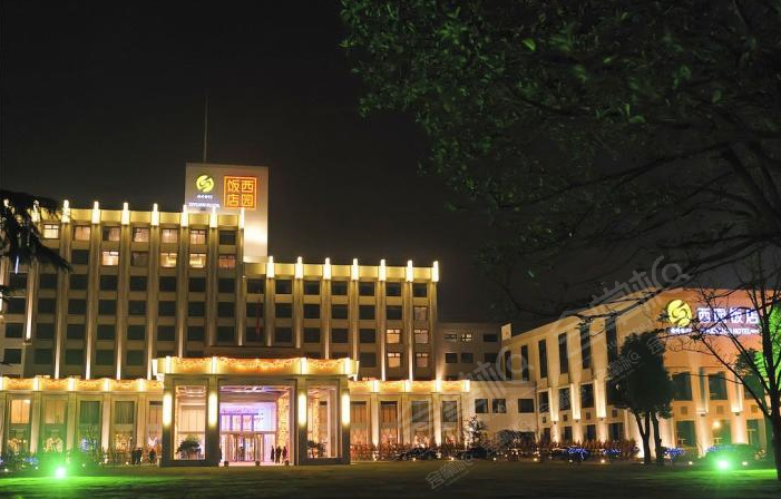 扬州宝应县150、250、350、450、550人会议场地推荐:扬州西园饭店