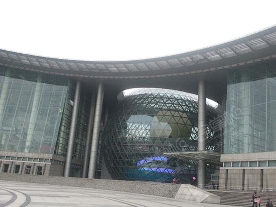 上海科技馆 在装修闭馆中，预算2025年开